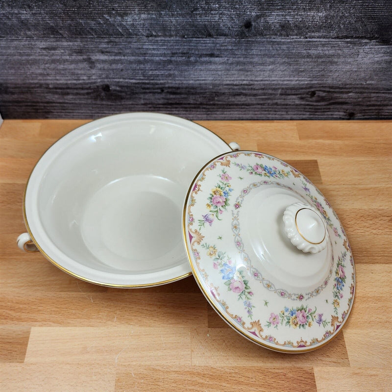 Load image into Gallery viewer, Marlene by Syracuse Round Covered Vegetable Bowl Ceramic Old Ivory Made In USA