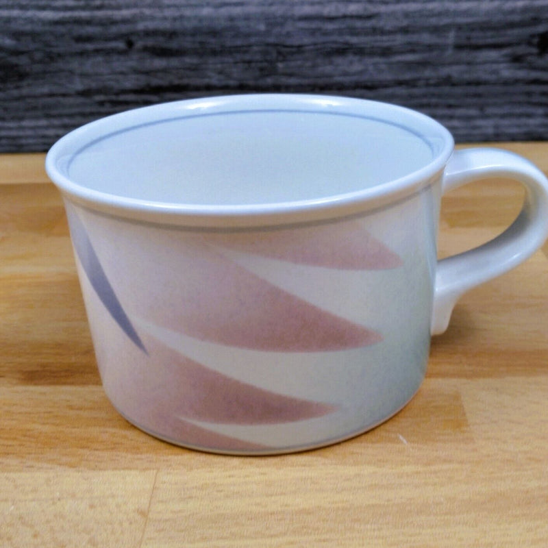 Load image into Gallery viewer, Mikasa Intaglio Fantazz Tea Cup and Saucer Ceramics CAC6 Coffee Mug John Bergen