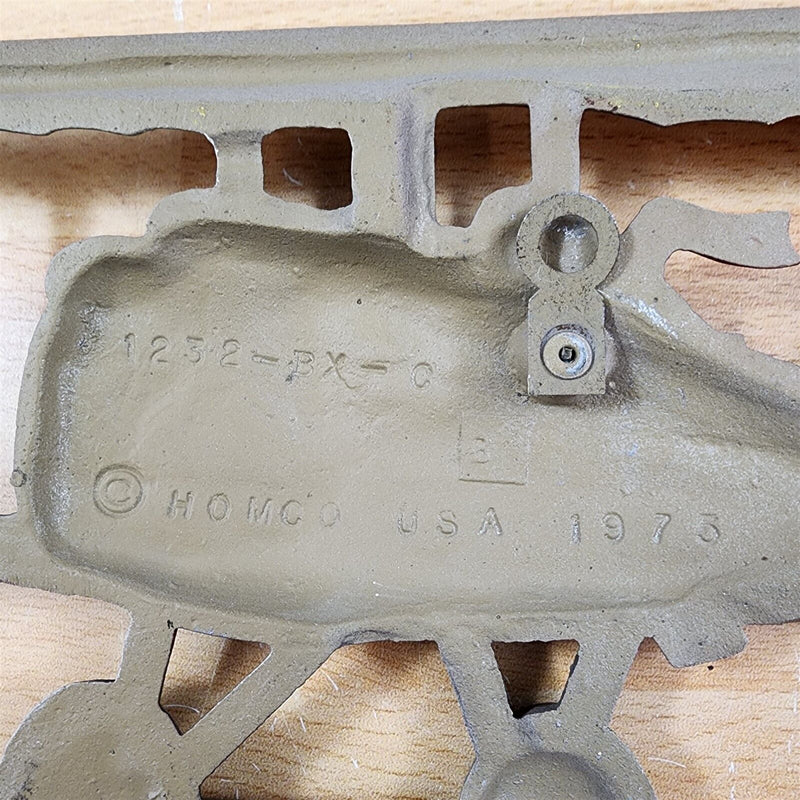 Load image into Gallery viewer, 3 Vintage Airplane Wall Hanging Cast Metal Ww1 Bi-Planes Made Usa 1970 Homco