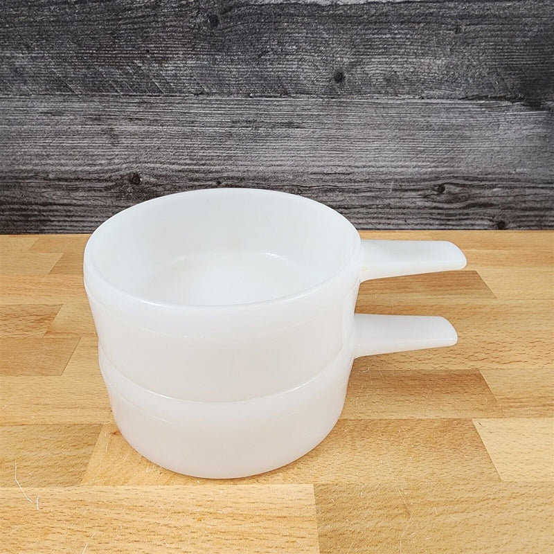 Load image into Gallery viewer, Ovenware Casserole Soup Bowls With Handles Set Of 2 J2639 Milk Glass 14 Oz Usa