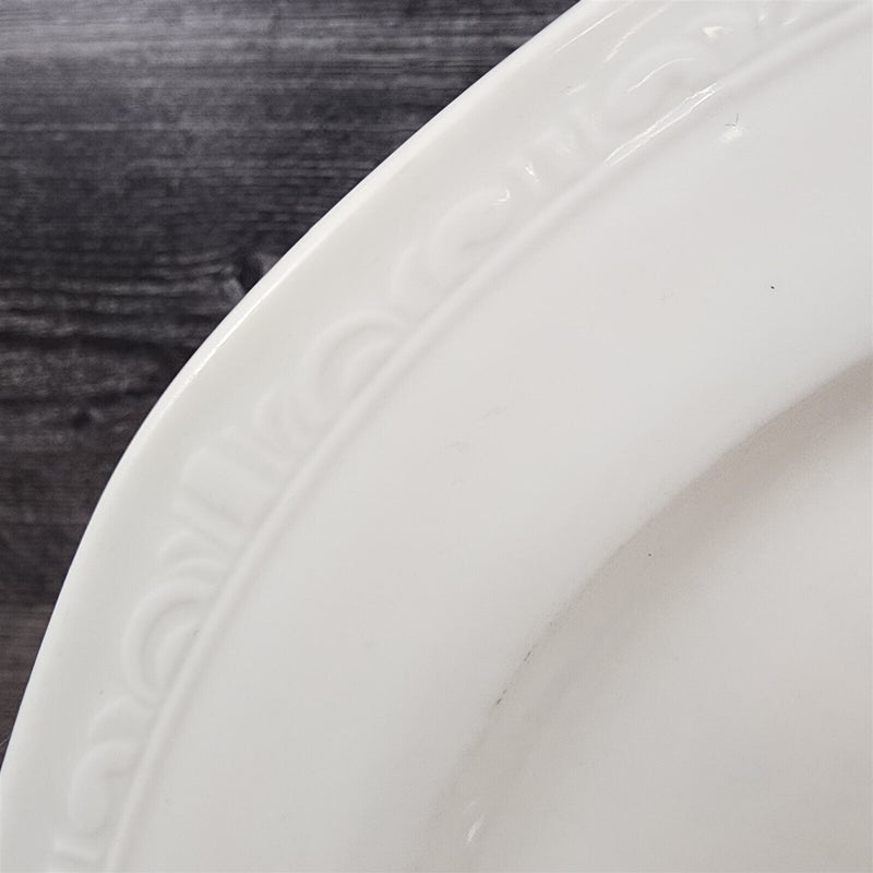 Load image into Gallery viewer, Syracuse Castleton White 4 Dinner Plate Set Japan Dinnerware Tableware 9 3/4"