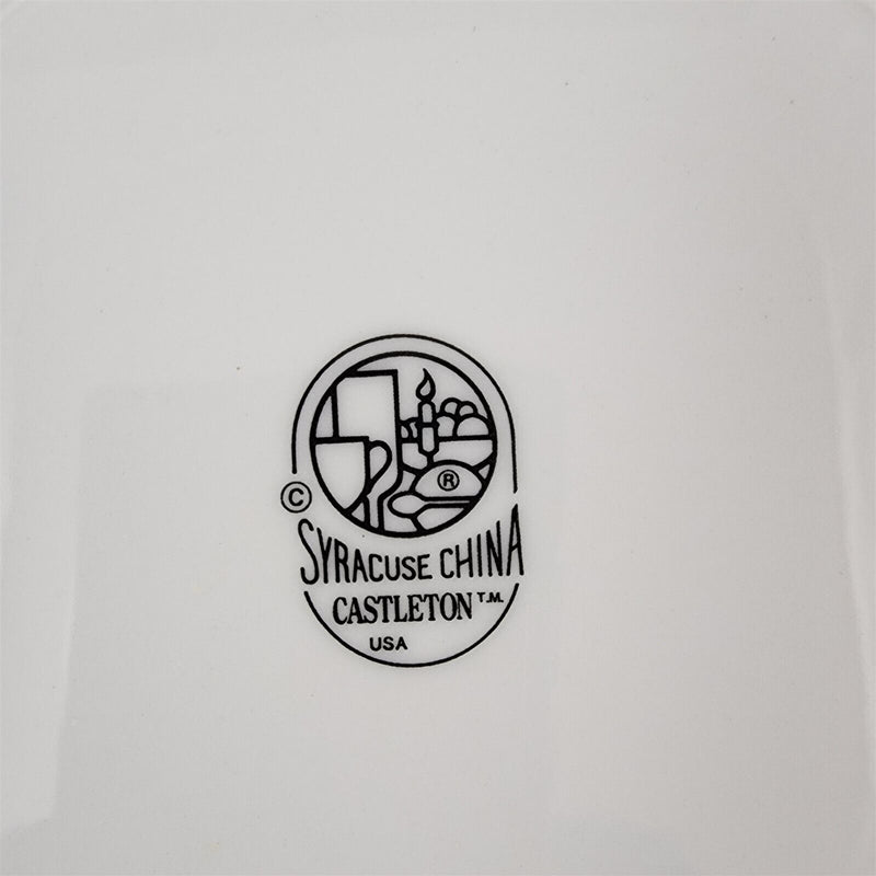 Load image into Gallery viewer, Syracuse Castleton White 4 Dinner Plate Set Japan Dinnerware Tableware 9 3/4"
