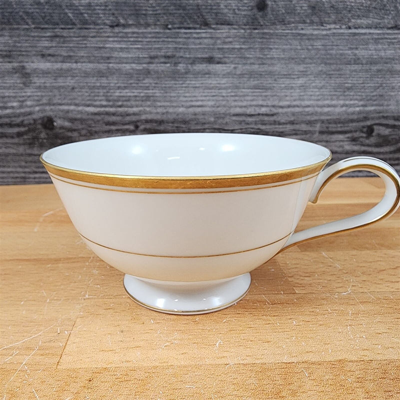 Load image into Gallery viewer, Noritake Goldart 5290 Set of 4 Footed Tea Cups Gold Trim Band Coffee Mug