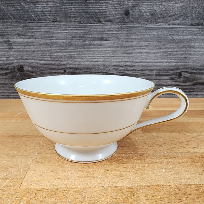 Load image into Gallery viewer, Noritake Goldart 5290 Set of 4 Footed Tea Cups Gold Trim Band Coffee Mug