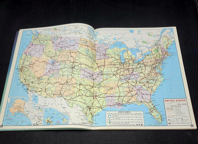 Load image into Gallery viewer, 1982 True Value United State Highway Transportation Travel Road Map Atlas