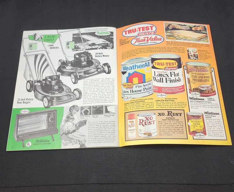 Load image into Gallery viewer, 1982 True Value United State Highway Transportation Travel Road Map Atlas