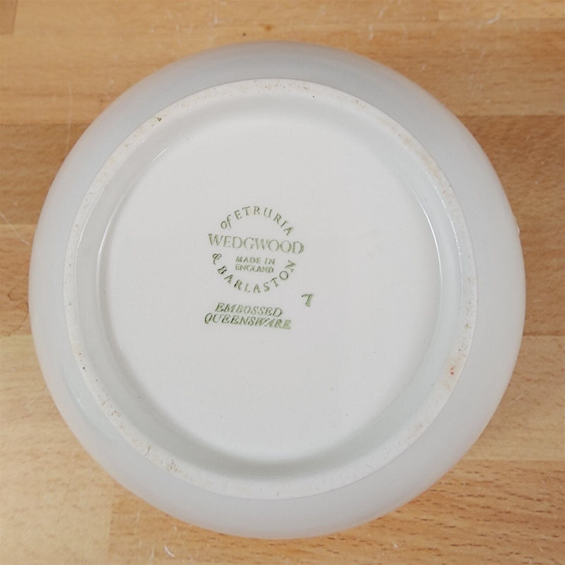 Load image into Gallery viewer, Wedgwood Cream Plain Edge 146 Sugar Bowl Embossed Queens Ware Etruria Barlaston