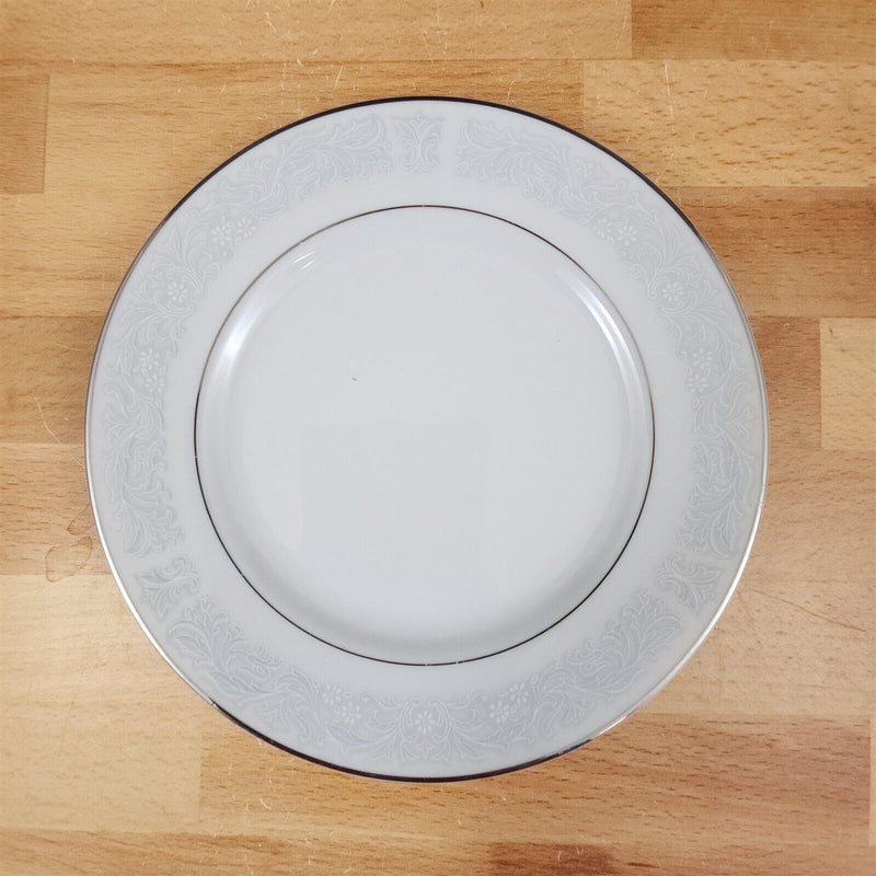 Load image into Gallery viewer, Bluedale 3 Bread & Butter Plate Set Blue White Flowers Ceramic Fine China Japan