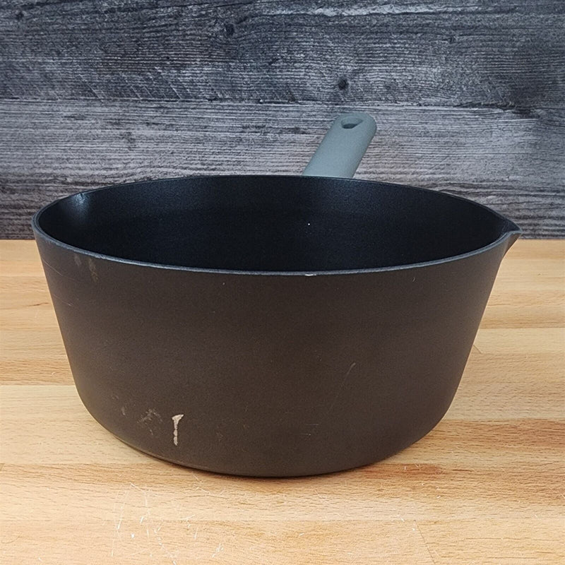 Load image into Gallery viewer, Saucepan With Glass Lid 7.8 Inch Non-Stick 2 Quart Aluminum Cookware