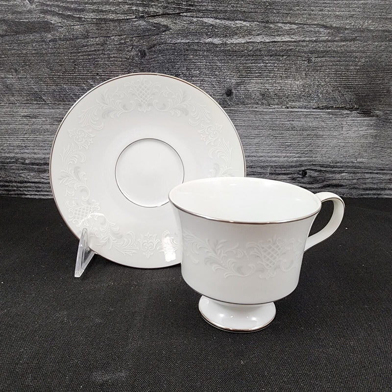 Load image into Gallery viewer, Sango Florence Saucer & Tea Cup Coffee Mug Gray Scrolls Japan 3646 Dishware