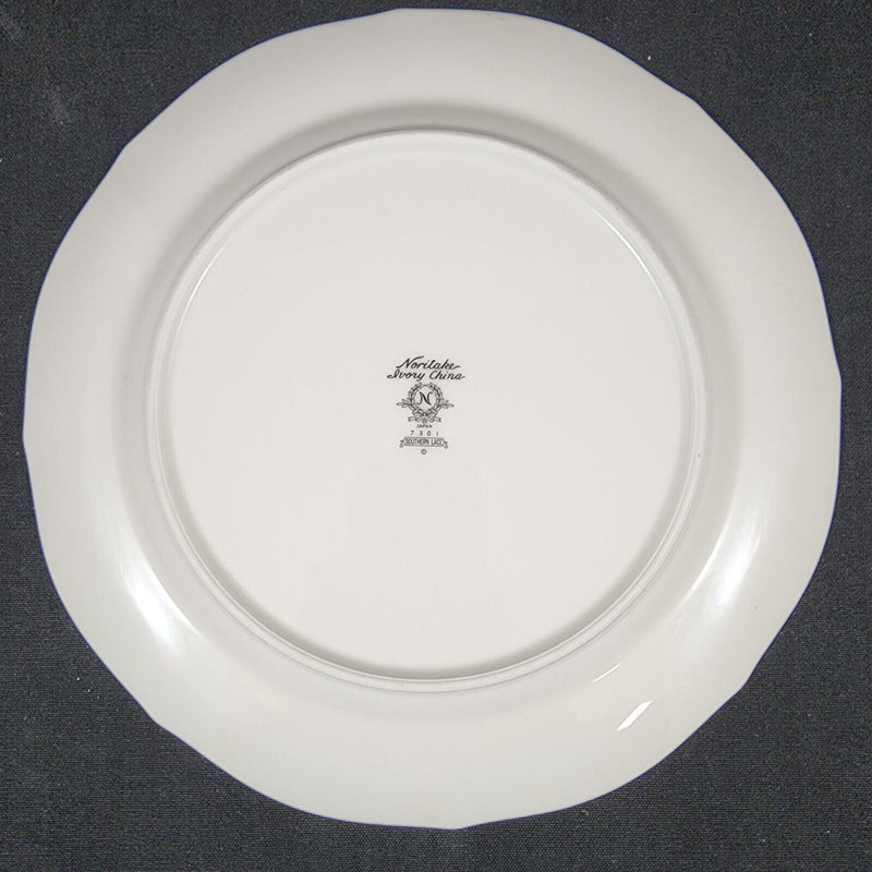 Load image into Gallery viewer, Noritake Southern Lace Dinner Plate Ceramic China Vintage Ivory Flower & Ribbons