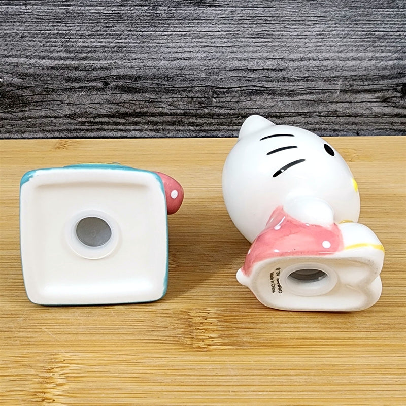 Load image into Gallery viewer, Hello Kitty Phone A Friend Salt Pepper Set Collectible Ceramic by Blue Sky