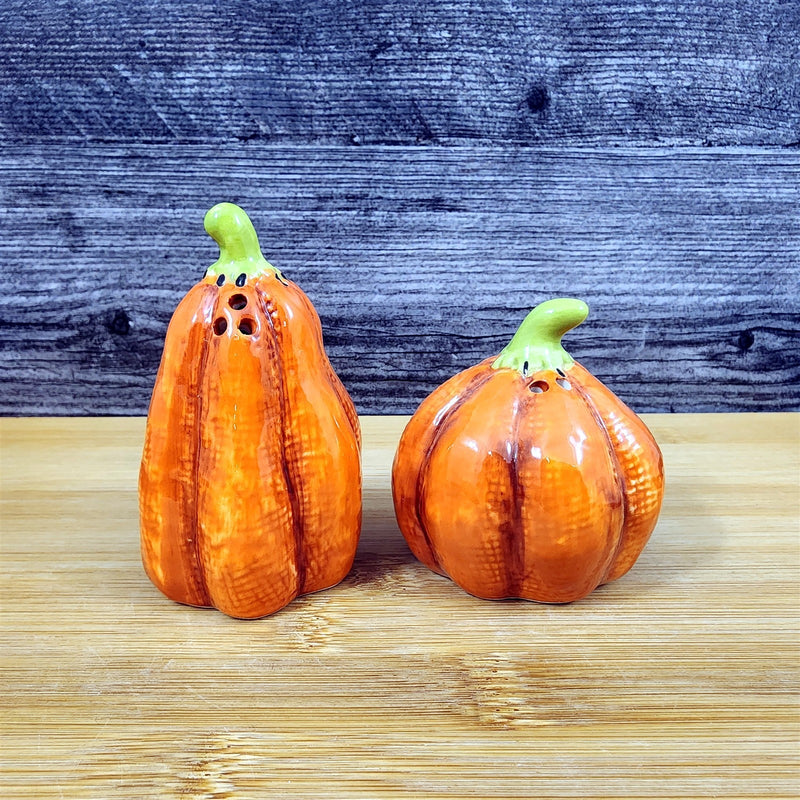 Load image into Gallery viewer, Halloween Salt Pepper Set Stitched Pumpkin Jack-o-Lanterns Fall Ceramic Blue Sky