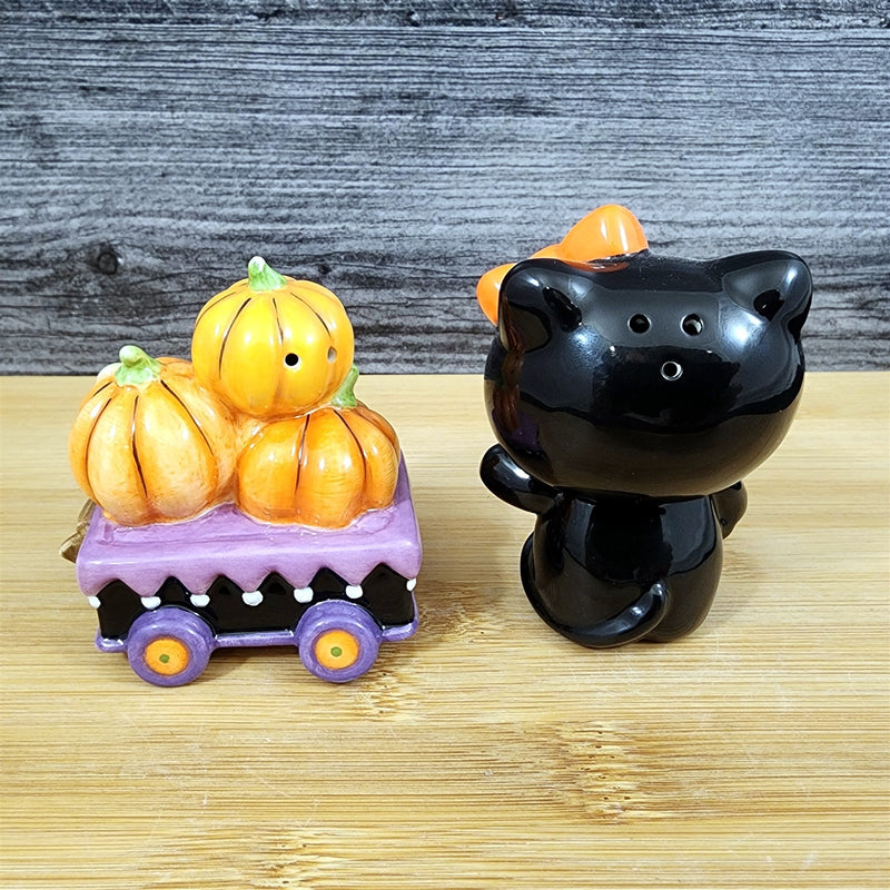 Load image into Gallery viewer, Hello Kitty Salt Pepper Set Halloween Jack-O-Lantern Pumpkin Cart Blue Sky