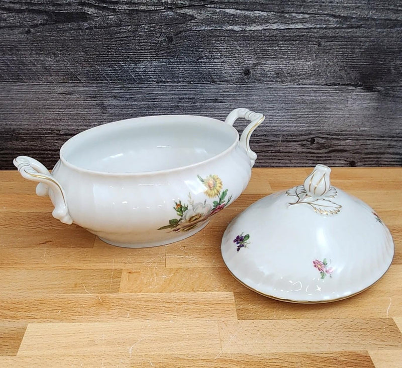 Load image into Gallery viewer, Kaiser Residenz Oval Covered Vegetable Bowl Floral White 8 1/2" Gold Trim