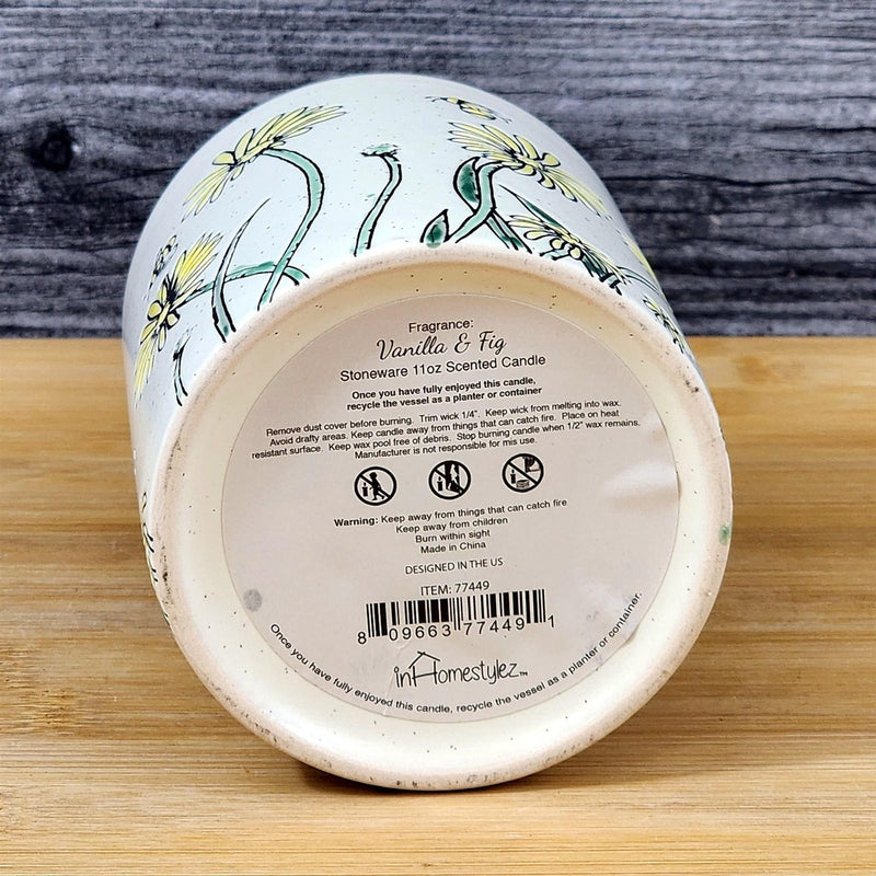 Load image into Gallery viewer, Floral Bee Stoneware Soy Candle Vanilla Fig Scented Essential Oils by Blue Sky