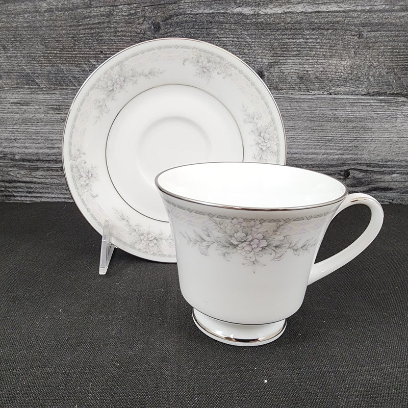 Load image into Gallery viewer, Noritake Sweet Leilani Tea Cup Saucer Coffee Mug Ceramic Legendary 3482