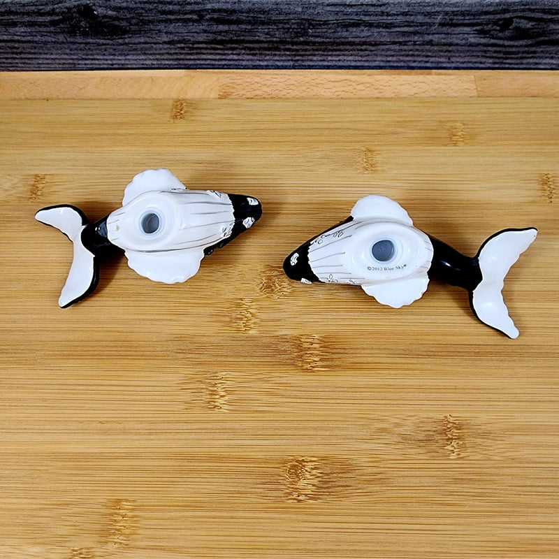 Load image into Gallery viewer, Binda Humpback Whale Salt Pepper Set Ceramic Collectible Black by Blue Sky