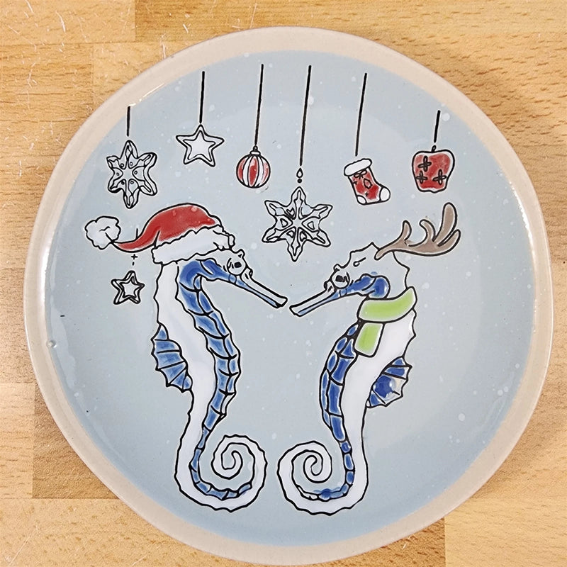 Load image into Gallery viewer, Tide of Festive Delights Set of 4 Appy Plate Seahorse Ceramic 8.5" Blue Sky