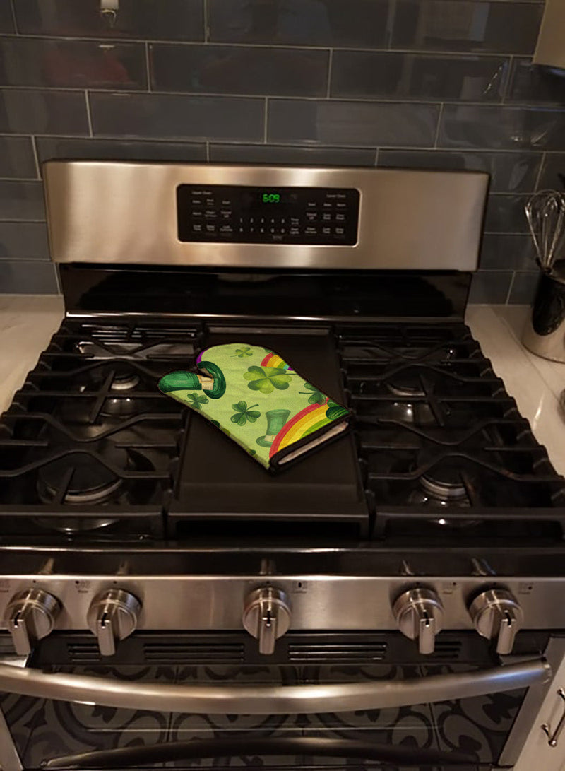 Load image into Gallery viewer, Watercolor St Patrick's Day Lucky Leprechaun Oven Mitt