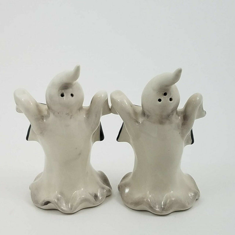 Load image into Gallery viewer, Halloween Salt and Pepper Shaker Set Ghost Collectible Decorative Home Goldminc