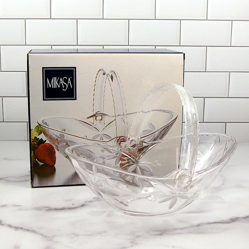 Load image into Gallery viewer, Mikasa Garden Terrace Crystal Handled Basket 9.5 inches 24 cm