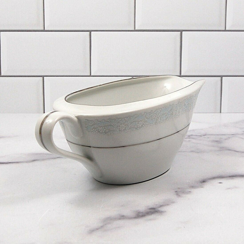 Load image into Gallery viewer, Bluedale by Fine China of Japan Gravy Boat and Plate Set Dinnerware 3074
