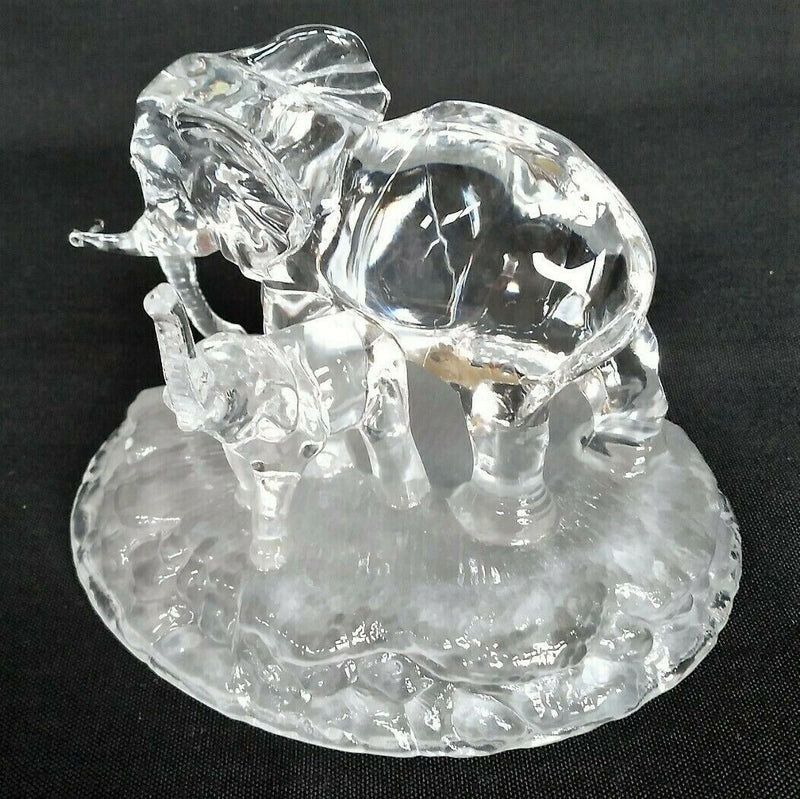 Load image into Gallery viewer, Oneida Wildlife Capri Collection Crystal Elephant & Baby with Trunks Down