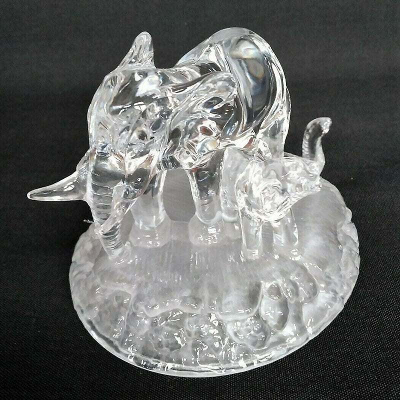 Load image into Gallery viewer, Oneida Wildlife Capri Collection Crystal Elephant & Baby with Trunks Down