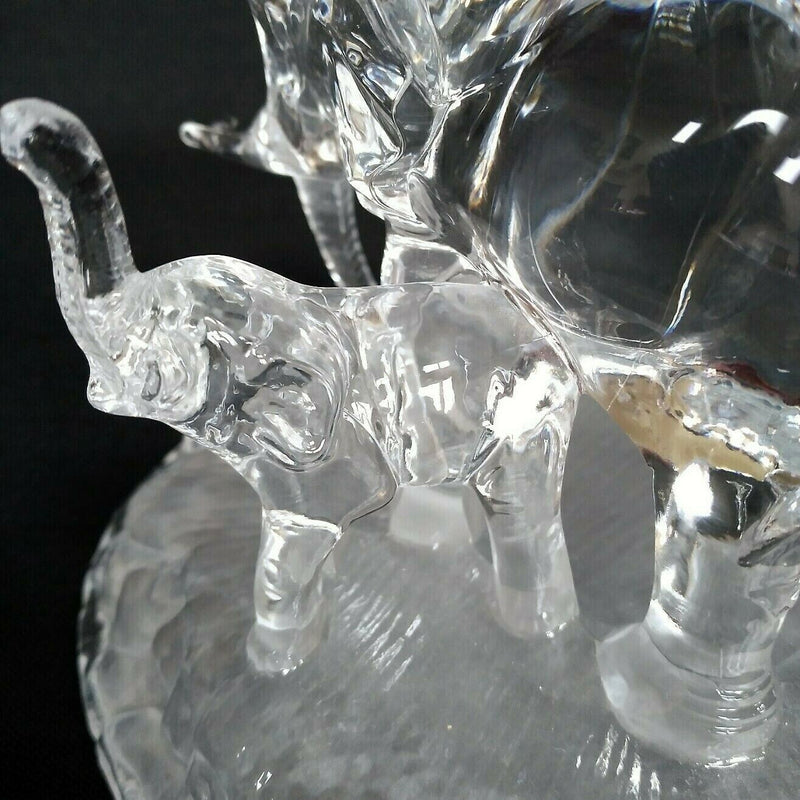 Load image into Gallery viewer, Oneida Wildlife Capri Collection Crystal Elephant & Baby with Trunks Down