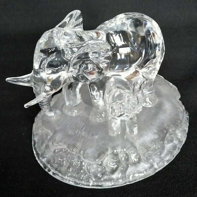 Load image into Gallery viewer, Oneida Wildlife Capri Collection Crystal Elephant & Baby with Trunks Down