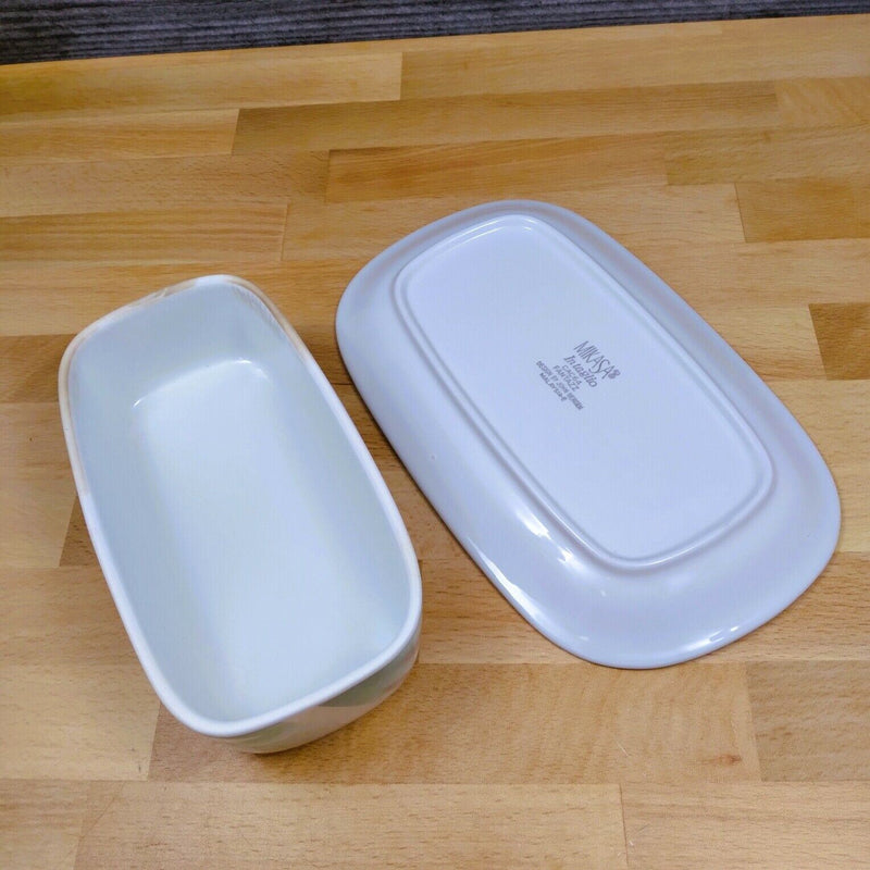 Load image into Gallery viewer, Mikasa Intaglio Fantazz ¼ lb Butter Dish CAC64 Dinnerware John Bergen