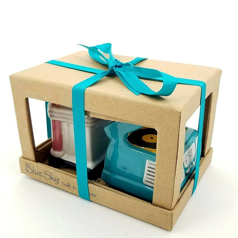 Load image into Gallery viewer, Salt Pepper Set Juke Box Collectible Decorative by Heather Goldminc