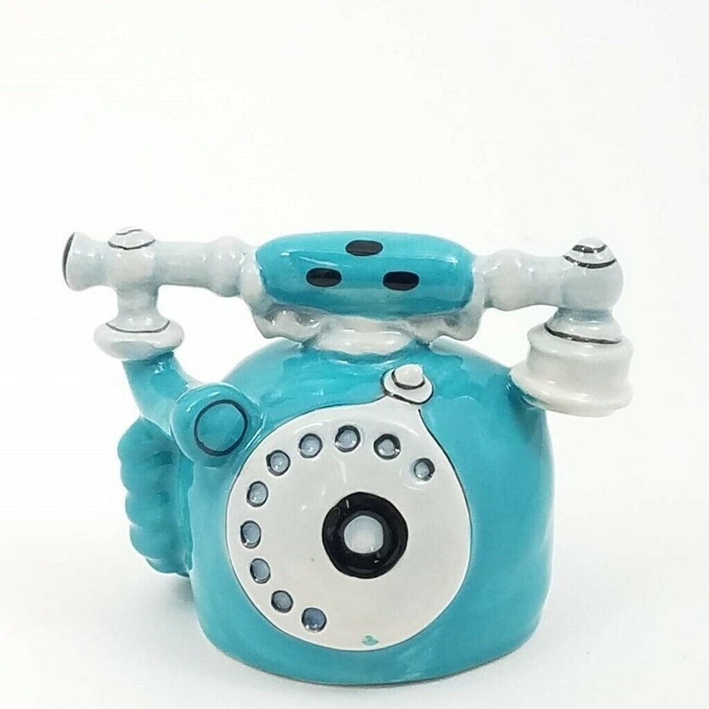Load image into Gallery viewer, Salt Pepper Set Telephone and Camera Collectible Decorative Heather Goldminc