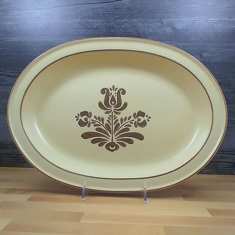Load image into Gallery viewer, Pfaltzgraff Village 14 Inch Oval Serving Platter 6-16 USA Castle stamp