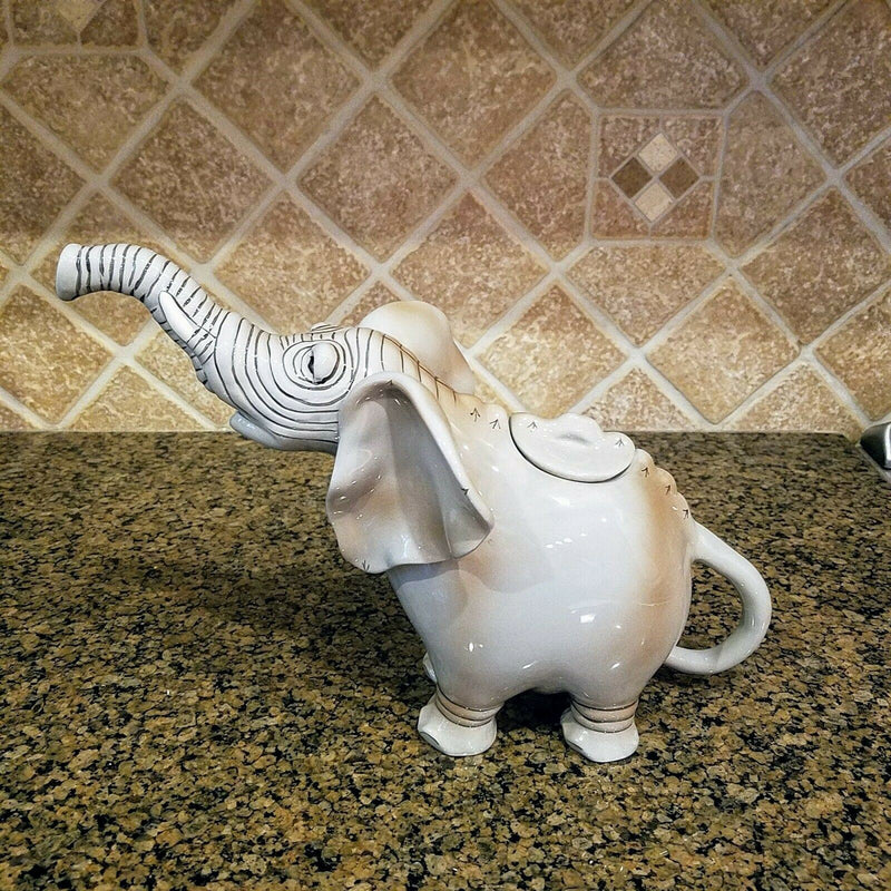 Load image into Gallery viewer, Elephant Teapot Ceramic Blue Sky Heather Goldminc Kitchen Decor