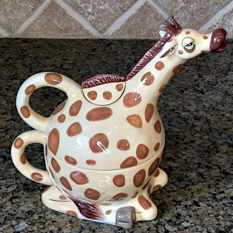 Load image into Gallery viewer, Yellow Giraffe Tea for One Teapot Ceramic Kitchen Home Décor Blue Sky Lynda