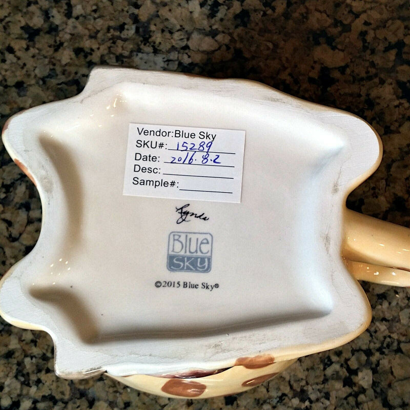 Load image into Gallery viewer, Yellow Giraffe Tea for One Teapot Ceramic Kitchen Home Décor Blue Sky Lynda