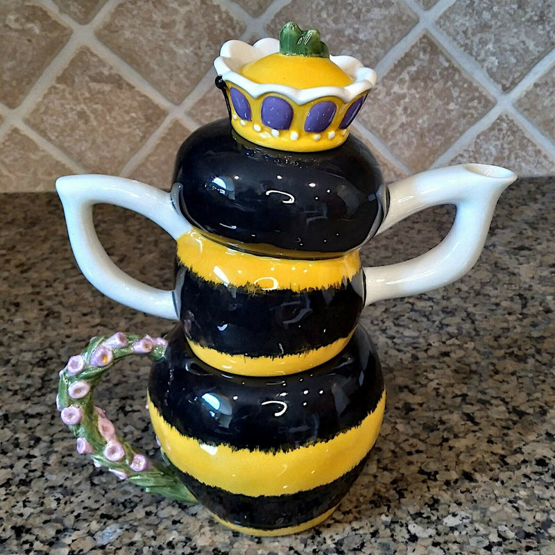 Load image into Gallery viewer, Jea with Queen Bee Tea for One Teapot Animal Ceramics Décor by Blue Sky Goldminc
