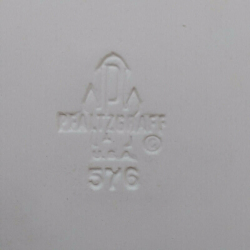 Load image into Gallery viewer, Pfaltzgraff Village Pie Baker 9.5 Dish USA Castle Mark 576