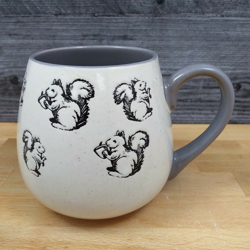Load image into Gallery viewer, Squirrel Design Coffee Mug 20oz in Warm Gray 591ml Stoneware Tea Cup