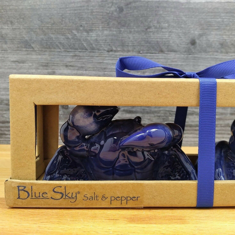 Load image into Gallery viewer, Blue Crab Salt Pepper Set Collectible by Blue Sky Clayworks