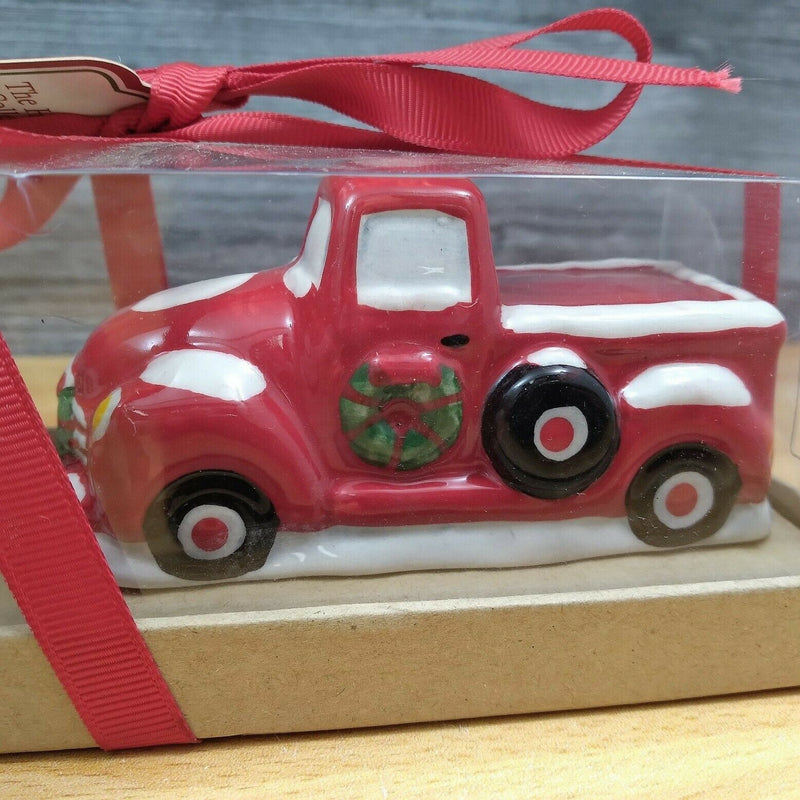 Load image into Gallery viewer, Retro Camper Holiday Design Salt Pepper Set Collectible by Blue Sky Clayworks