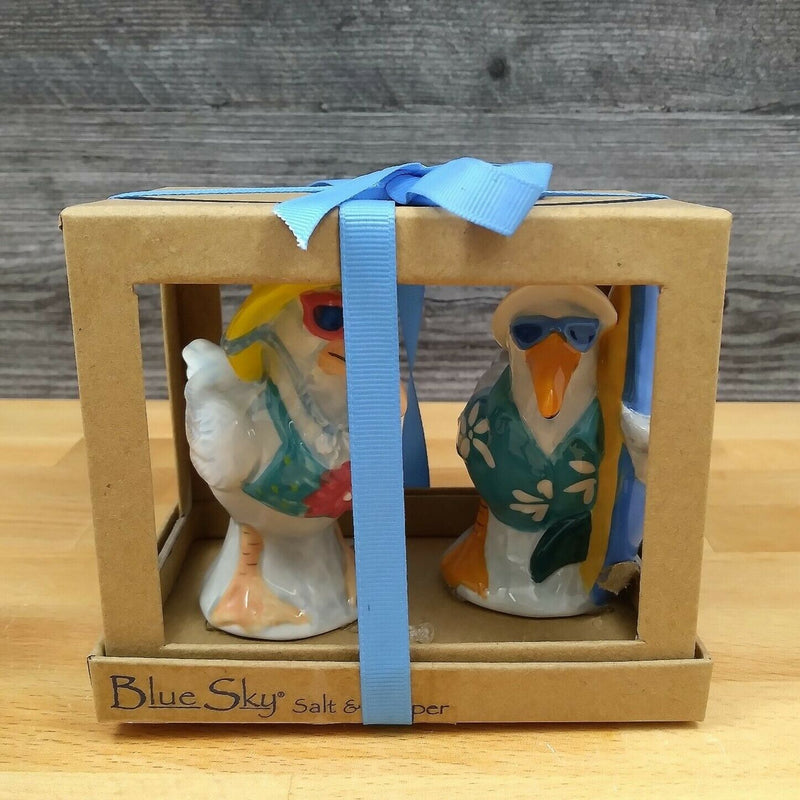 Load image into Gallery viewer, Beach Seagull Salt Pepper Set Sea Life Collectible by Blue Sky Clayworks