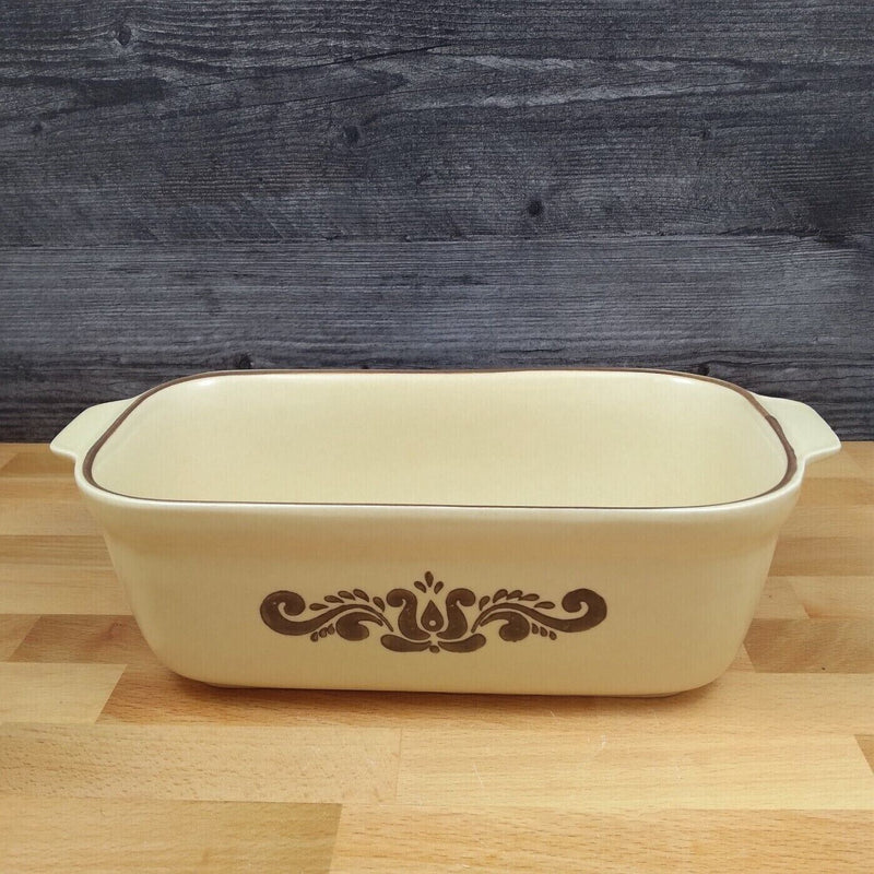Load image into Gallery viewer, Pfaltzgraff Village Baking Loaf Pan Tan Brown Castle Mark 2 QT USA Made 235