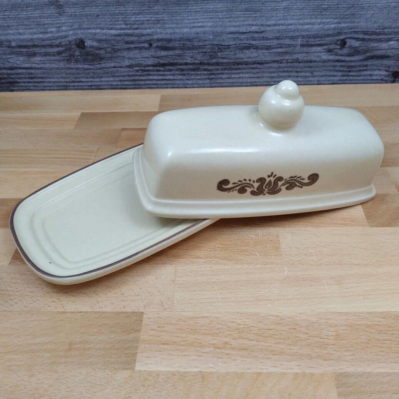 Load image into Gallery viewer, Pfaltzgraff Village Covered Butter Dish 6-28 1970's USA Castle Stamp