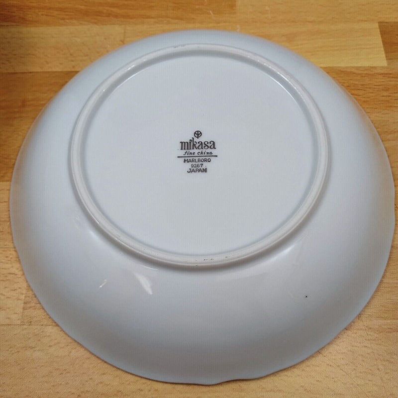 Load image into Gallery viewer, Mikasa Marlboro Set 4 Soup Coupes Verge Scalloped Platinum Border White Bowl