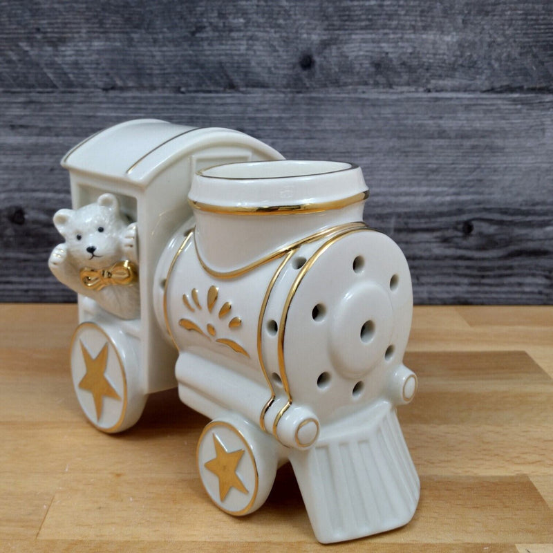 Load image into Gallery viewer, Mikasa Elegance Train 3 Pieces Candle Holder Interlocking Set Fk001 Holiday