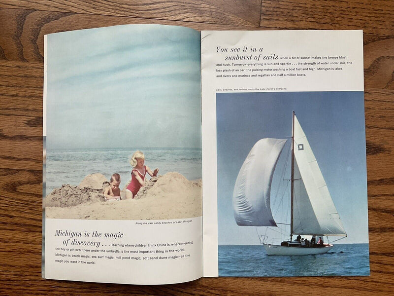 Load image into Gallery viewer, 1960s Magic of Michigan Photo Travel Booklet