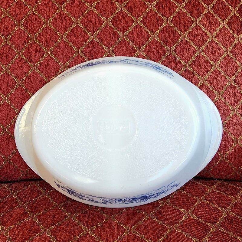 Load image into Gallery viewer, Glasbake Currier & Ives Divided Casserole Dish J-2352 Sleigh Ride Oven